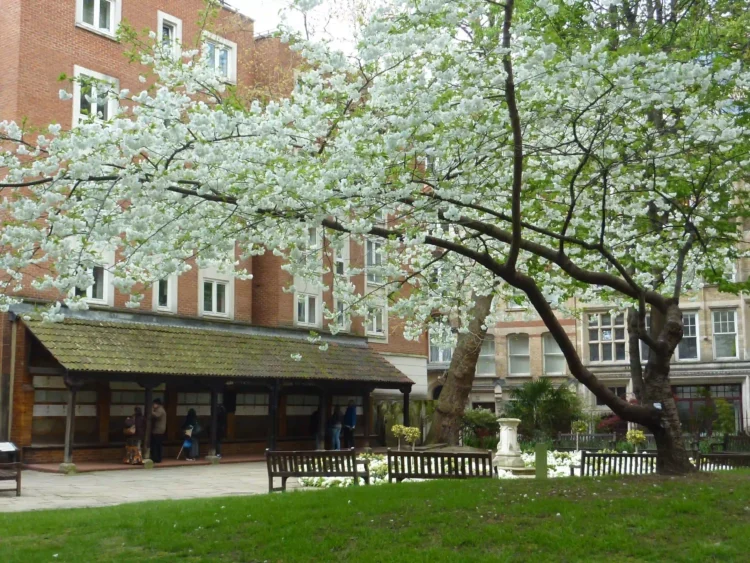 Postmans Park Watts Memorial