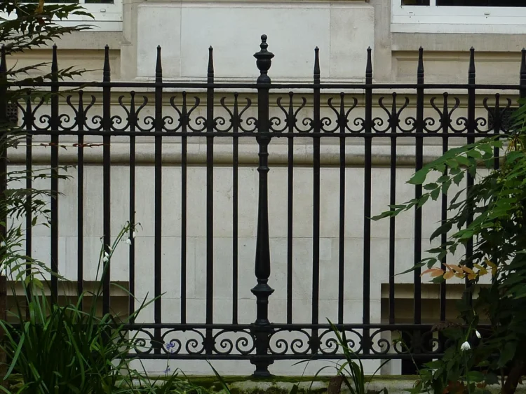 Postmans Park detail